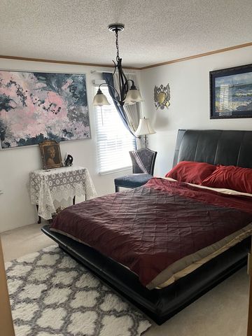 6801 S La Grange Road D17, Hodgkins, IL 60525
