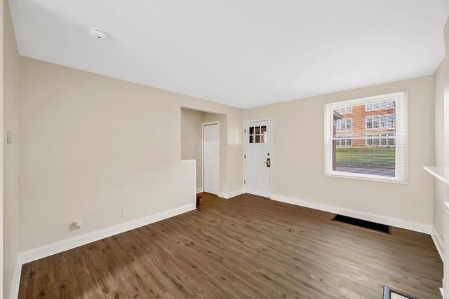 109 E Arcadia Avenue, Columbus, OH 43202