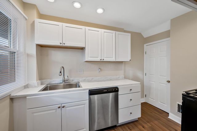 109 E Arcadia Avenue, Columbus, OH 43202
