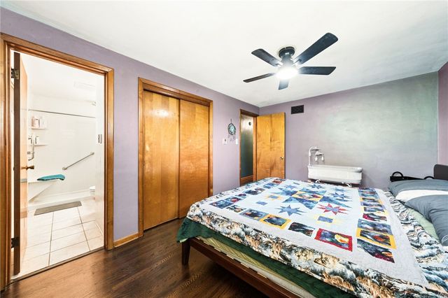 30 Clay Pike, North Huntingdon, PA 15642