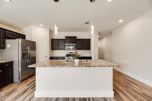 925 Walls Boulevard, Crowley, TX 76036