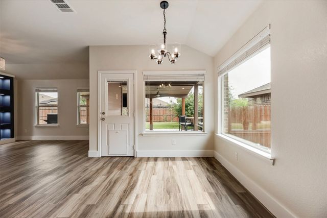 925 Walls Boulevard, Crowley, TX 76036