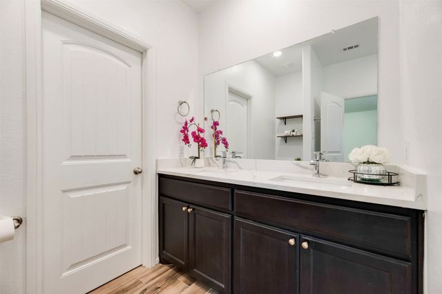 925 Walls Boulevard, Crowley, TX 76036