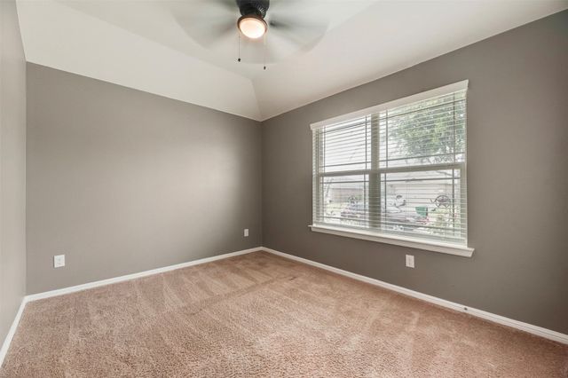 925 Walls Boulevard, Crowley, TX 76036