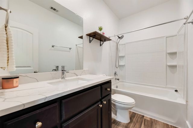 925 Walls Boulevard, Crowley, TX 76036