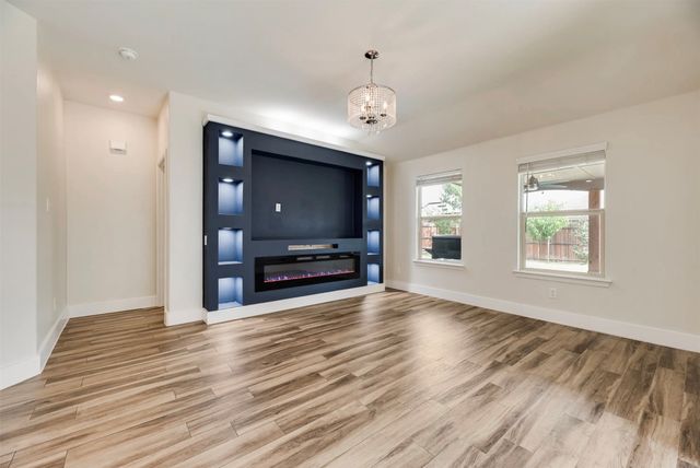 925 Walls Boulevard, Crowley, TX 76036