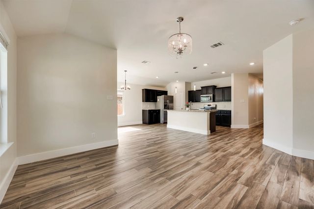 925 Walls Boulevard, Crowley, TX 76036