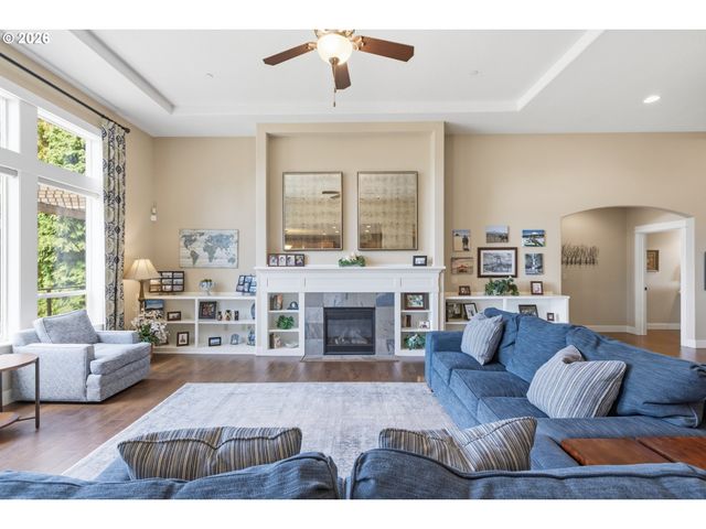4197 REED St, West Linn, OR 97068