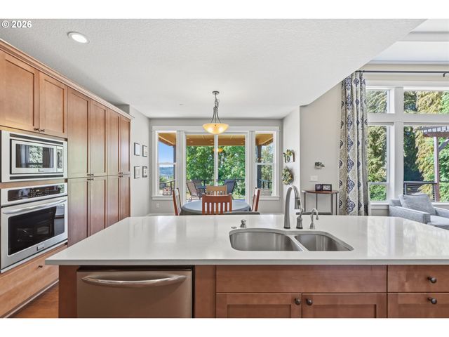 4197 REED St, West Linn, OR 97068
