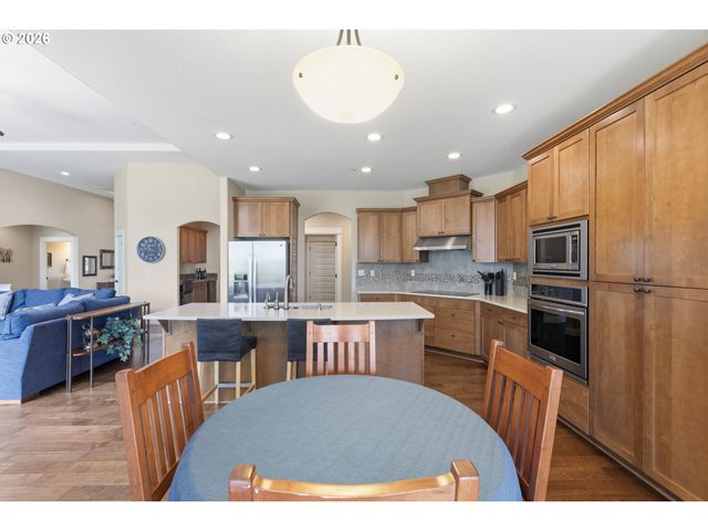 4197 REED St, West Linn, OR 97068