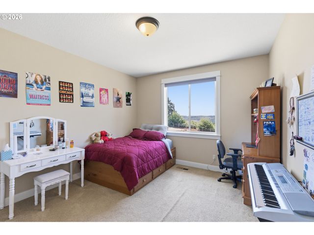 4197 REED St, West Linn, OR 97068