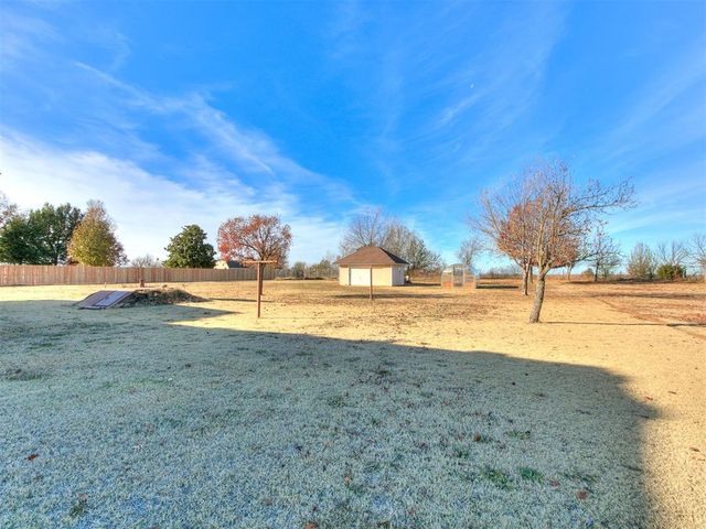 1925 Kyle Drive, Guthrie, OK 73044