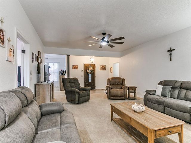 1925 Kyle Drive, Guthrie, OK 73044