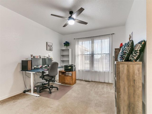 1925 Kyle Drive, Guthrie, OK 73044