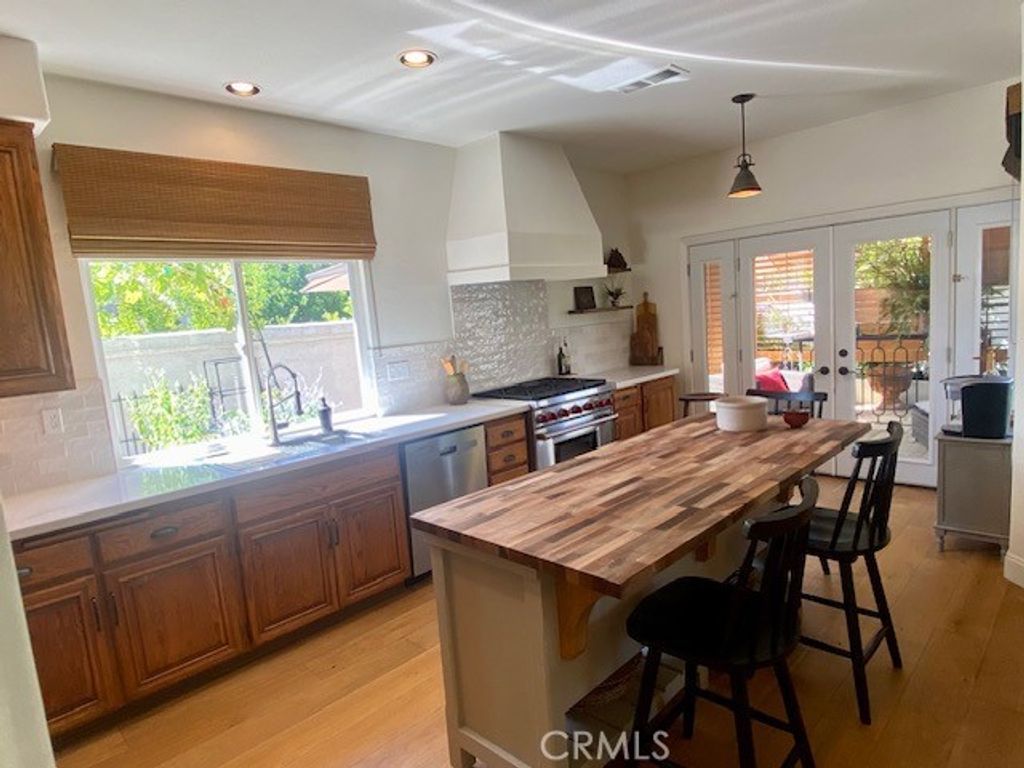 45681 Corte Lobos, Temecula, CA 92592