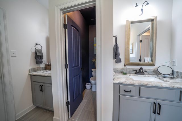 20 GREYSON CV, Oakland, TN 38060