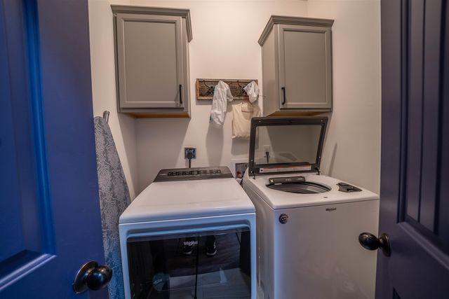 20 GREYSON CV, Oakland, TN 38060