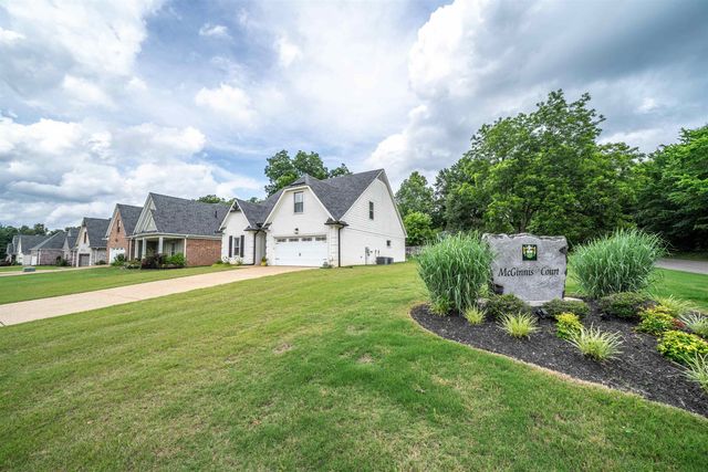 20 GREYSON CV, Oakland, TN 38060