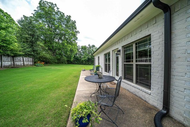 20 GREYSON CV, Oakland, TN 38060