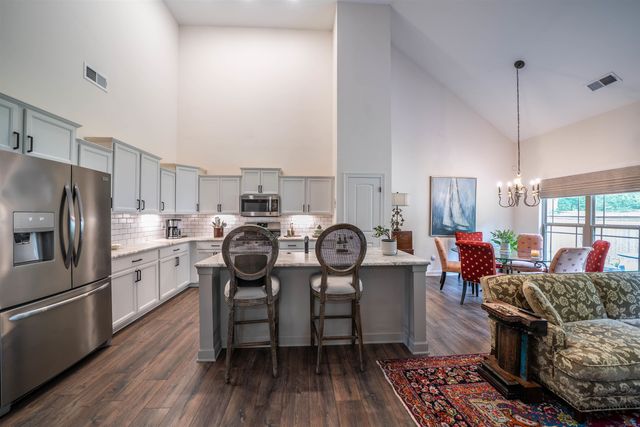 20 GREYSON CV, Oakland, TN 38060