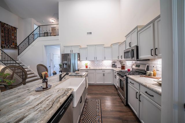 20 GREYSON CV, Oakland, TN 38060