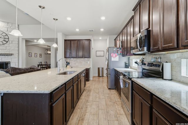 4819 Top Ridge, Schertz, TX 78108