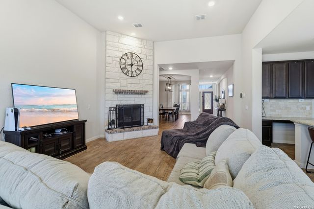 4819 Top Ridge, Schertz, TX 78108