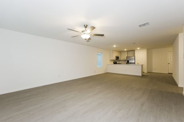 2748 Mistwood Drive, Fort Worth, TX 76108