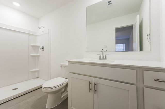 2748 Mistwood Drive, Fort Worth, TX 76108