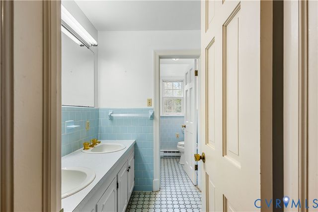 66 Georgia Ave., Warsaw, VA 22572