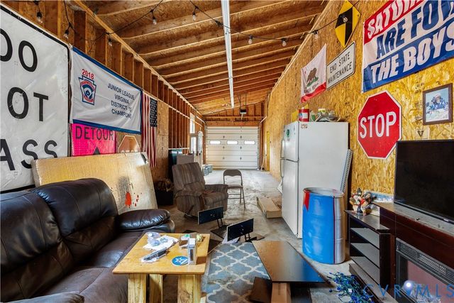 66 Georgia Ave., Warsaw, VA 22572