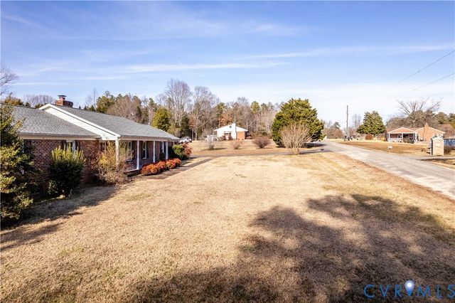 66 Georgia Ave., Warsaw, VA 22572