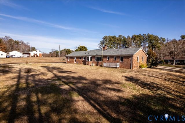 66 Georgia Ave., Warsaw, VA 22572