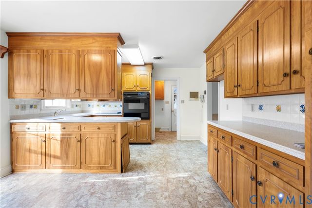 66 Georgia Ave., Warsaw, VA 22572