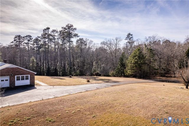 66 Georgia Ave., Warsaw, VA 22572