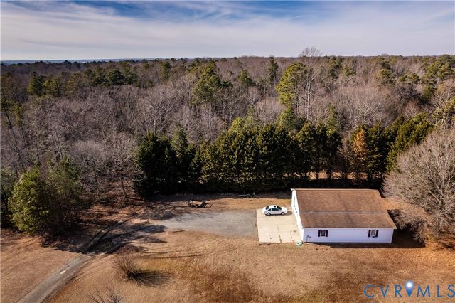 66 Georgia Ave., Warsaw, VA 22572