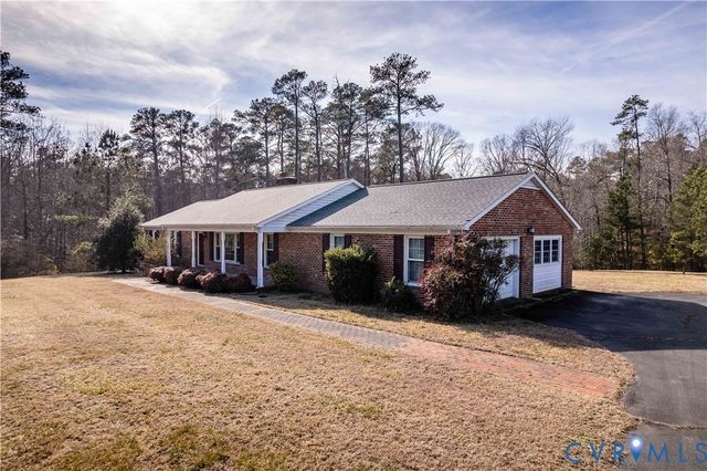 66 Georgia Ave., Warsaw, VA 22572