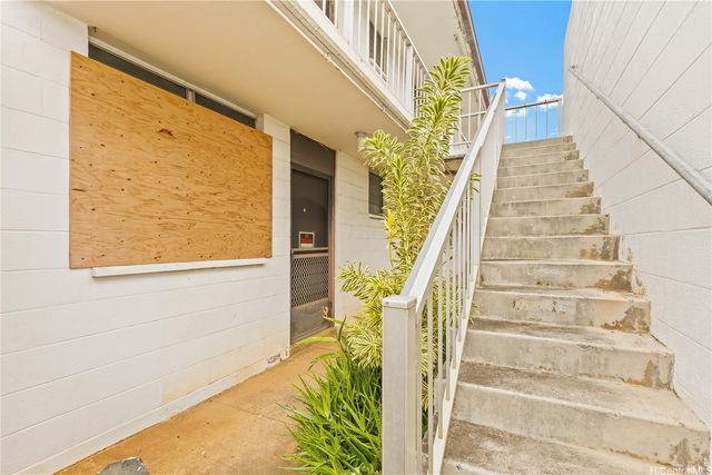910 Factory Street, Honolulu, HI 96819