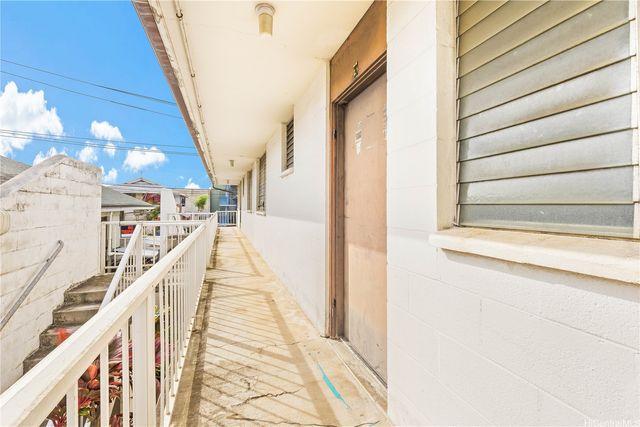 910 Factory Street, Honolulu, HI 96819