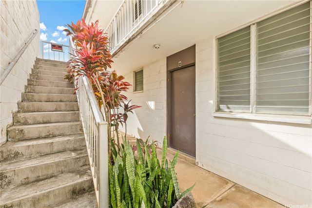 910 Factory Street, Honolulu, HI 96819