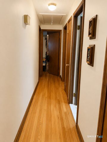 1080 Hoop Pole Road, Guilford, CT 06437