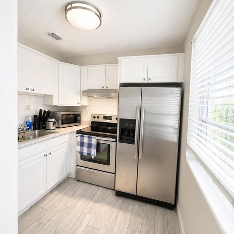 331 Walton Boulevard 4, West Palm Beach, FL 33405