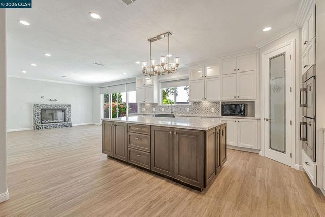 5647 Arcadia Circle, Discovery Bay, CA 94505