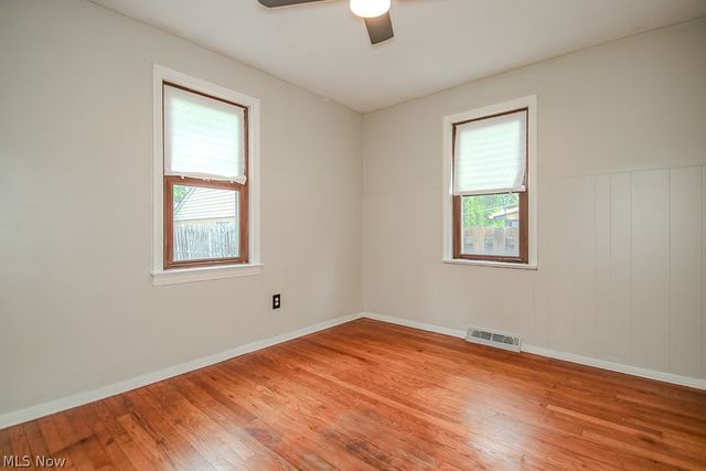 262 E 323rd Street, Willowick, OH 44095