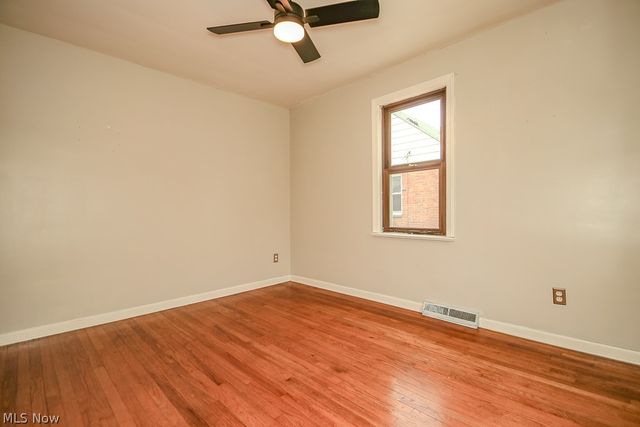 262 E 323rd Street, Willowick, OH 44095