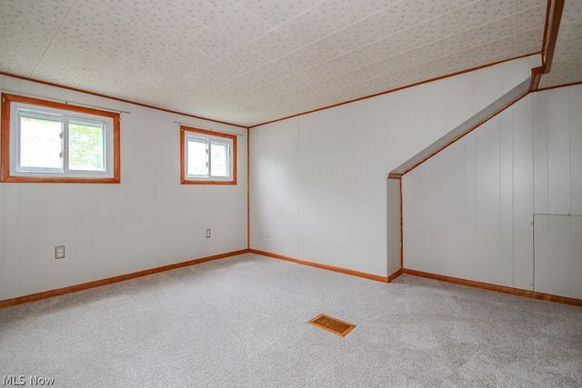 262 E 323rd Street, Willowick, OH 44095