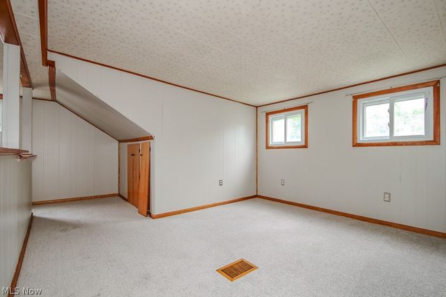 262 E 323rd Street, Willowick, OH 44095