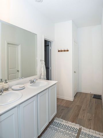 11412 Aspen Meadows Court, Aubrey, TX 76227