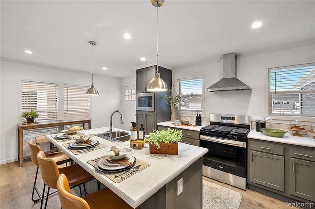 4420 Maple Leaf Trail, Flint, MI 48506