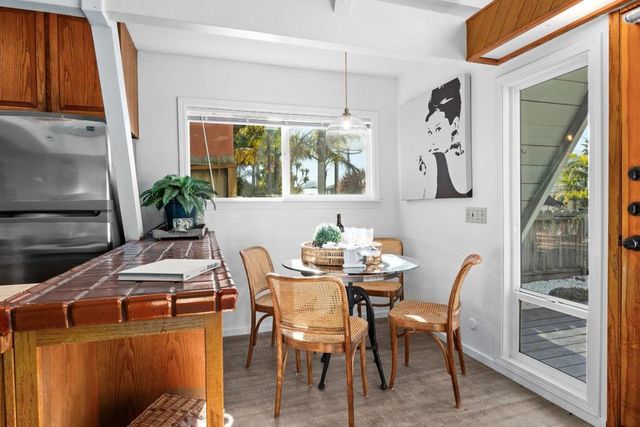 360 36th Avenue, Santa Cruz, CA 95062